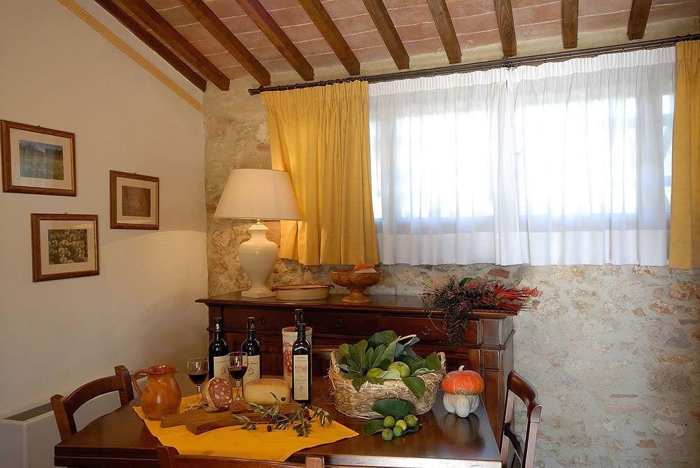Il Colombaio, Siena -Appartamenti E Camere-Isola d'Arbia エクステリア 写真