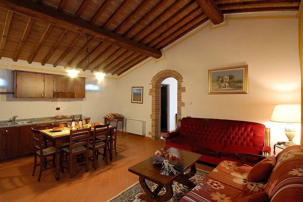 Il Colombaio, Siena -Appartamenti E Camere-Isola d'Arbia エクステリア 写真
