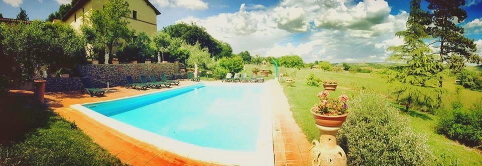 Il Colombaio, Siena -Appartamenti E Camere-Isola d'Arbia エクステリア 写真