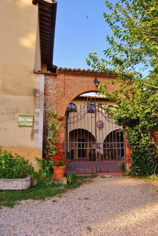 Il Colombaio, Siena -Appartamenti E Camere-Isola d'Arbia エクステリア 写真