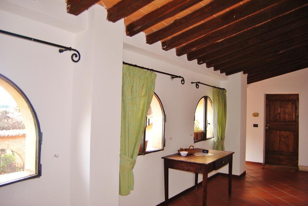 Il Colombaio, Siena -Appartamenti E Camere-Isola d'Arbia エクステリア 写真